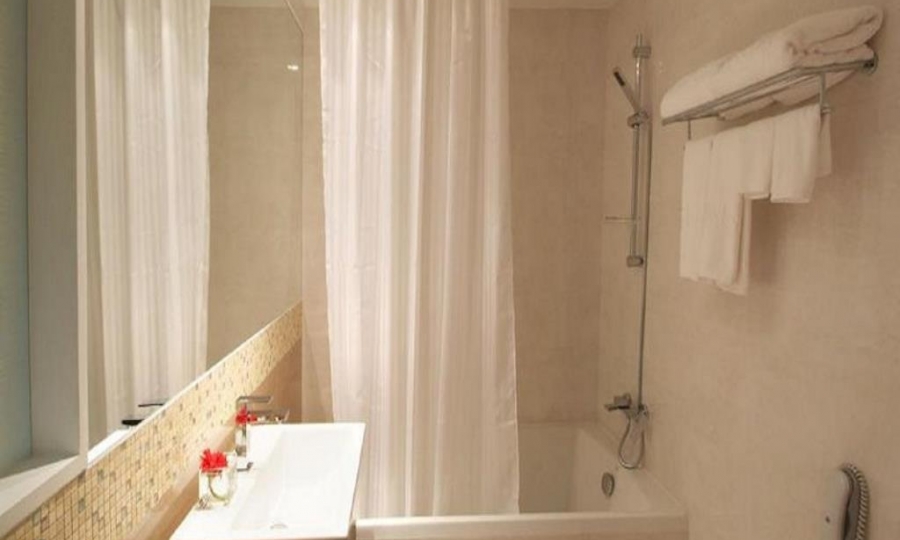Amora Neoluxe Hotel photo