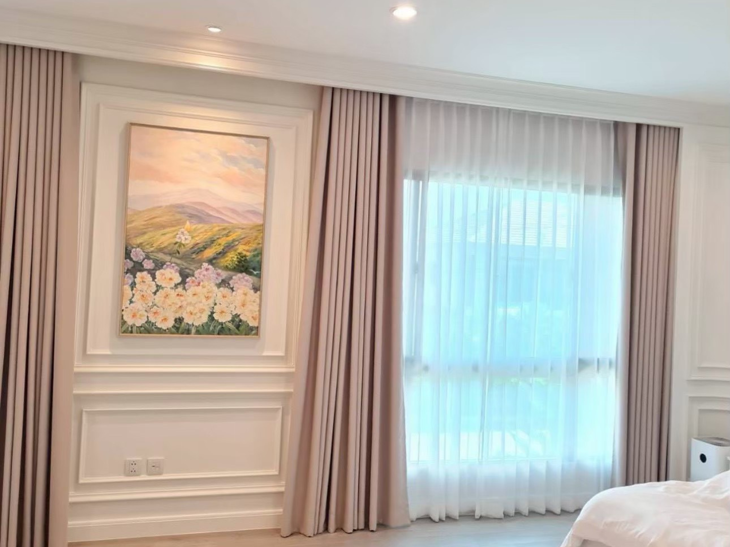 Elegant Modern Classic Bedroom