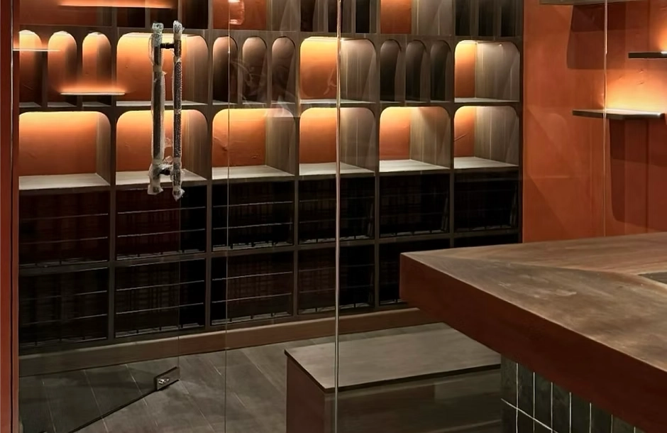 Ombra Modern Tavern